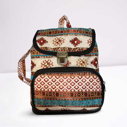 Stilvoller Kilim Rucksack: Einzigartiges Design für zeitlose Eleganz und praktischen Komfort